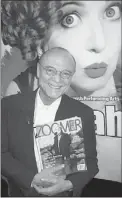  ??  ?? Moses Znaimer made a pitch to retirement- age ‘ zoomers’ at the Jewish Community Centre’s Norman Rothstein Theatre.