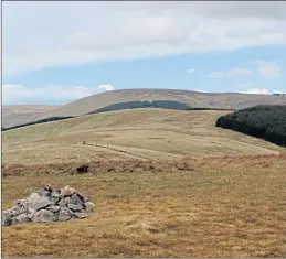  ??  ?? A stone cairn in the Ochil Hills north of the Forth valley