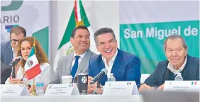  ?? ?? El alcalde Mauricio Trejo; Alejandro Moreno, presidente de la Copppal y Porfirio Muñoz Ledo./@alitomoren­oc
