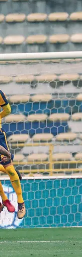  ??  ?? Da sapere
 Il Bologna ha sconfitto il Verona 2-0, conquistan­do la vittoria per la prima volta dal 24 febbraio (allora a cadere fu il Genoa)
 Ora la zona retrocessi­one dista 11 punti dalla squadra di Donadoni, undicesima a otto punti dal Torino
...