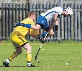  ?? Photograph­s: Stephen Lawson. ?? A fine gymnastic display from Inveraray’s Ali MacDonald against Finlay Ralston of Glasgow Mid Argyll.