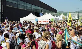  ?? ?? Protesta
Una delle manifestaz­ioni contro i Pfas davanti all’ex azienda chimica Miteni (era il 2018)