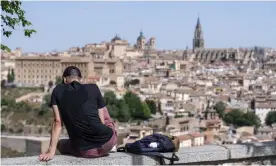  ?? Photograph: Ismael Herrero/EPA ?? A man rests under the sun in Toledo, 19 May. The temperatur­e is to reach up to 37C degrees in the city during the day.