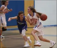  ?? SUBMITTED PHOTO
SUBMITTED PHOTO ?? Oneida sophomore Kaylin Curro takes a defender off the dribble in a home win over Westhill on Friday, Dec. 6.
Oneida’s Mikah Albro defends against Westhill’s Ellie Masterpole in Class B girls hoops action on Friday, Dec. 6. Oneida won 55-45.