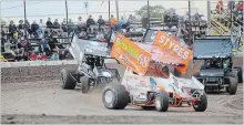  ?? BERND FRANKE THE ST. CATHARINES STANDARD ?? Saturday night's racing program marked the Action Sprint Tour's second visit to Merrittvil­le Speedway this season.