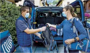  ??  ?? On G Adventures’ Mont Blanc Trekking tour, both the leaders and members of the tour group comply with mask requiremen­ts under European Union regulation­s.