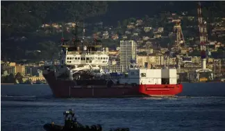  ?? ?? Das humanitäre Schiff Ocean Viking am letzten Freitag auf dem Weg nach Toulon