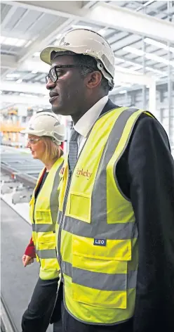  ?? ?? Prime Minister Liz Truss and Chancellor Kwasi Kwarteng visit a factory in Kent on Friday