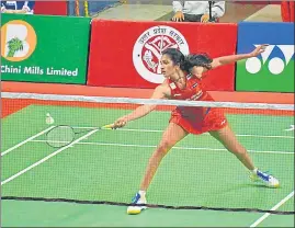  ?? BAI ?? PV Sindhu in action against Malvika Bansod in the final of the Syed Modi badminton meet.