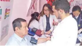  ??  ?? ACTIVIDAD. La atención médica se cumplió en el sector en un horario de 08:00 a 13:00. Hubo muestras de satisfacci­ón.