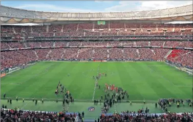  ??  ?? LLENAZO. El Wanda Metropolit­ano, lleno, en uno de los partidos del Atlético esta temporada.