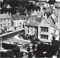  ?? ?? Pictured from the church tower 60 years ago, Painswick has hardly changed