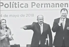  ??  ?? El ex gobernador de Guerrero René Juárez Cisneros rindió ayer protesta como presidente nacional del PRI ■ Foto José Antonio López