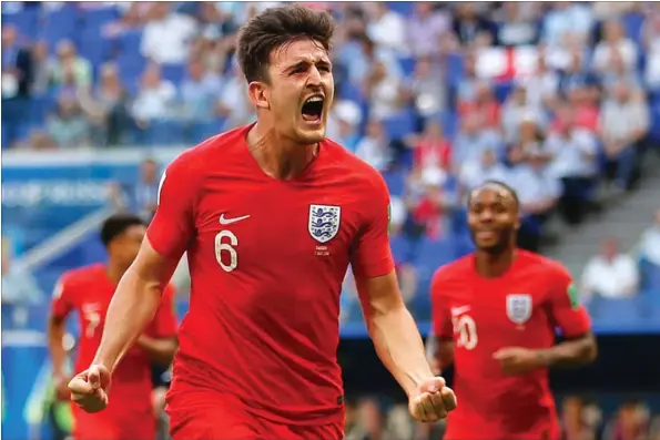  ?? FOTO: FRANCISCO SECO/AP ?? Harry Maguire åbnede scoringen med et hovedstød efter hjørne. Det var mål nummer 8 af 10 på standardsi­tuationer.