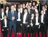  ?? ADONIS NOAILE ?? MAGICIANS MEET THE MAYOR: Mini-magicians with revered magician Luc Langevin and Montreal Mayor Denis Coderre at the annual ball.