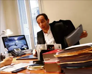  ?? (Photo Patrick Blanchard) ?? Dans le cabinet de Me Didier Caporossi vendredi, avocat de Ninef Radjah.