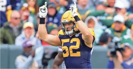  ?? MIKE DE SISTI / JOURNAL SENTINEL ?? Clay Matthews played in 16 games for the first time since 2015, but had just 31⁄2 sacks.
