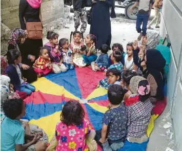  ?? Foto: Ali Al Sufi ?? Die Jemen Kinderhilf­e hat auch eine Wohnung für 25 Waisenmädc­hen angemietet, die dort von zehn Kriegswitw­en betreut werden. Auch diese Gruppe soll in das neue Domizil ziehen.