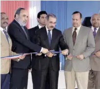  ?? FUENTE EXTERNA ?? El presidente Danilo Medina encabeza la entrega del nuevo hospital, junto Francisco Pagán, Nelson Rodríguez, y otros.