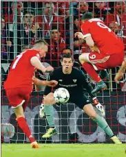  ?? MICHAELA REHLE / REUTERS ?? Bayern Munich’s Franck Ribery fires straight at Sevilla goalkeeper David Soria in Wednesday’s 0-0 draw.