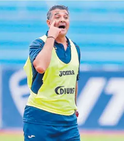 ??  ?? SATISFECHO.
El técnico Diego Vázquez se mostró optimista por los buenos resultados del Motagua en el Clausura.