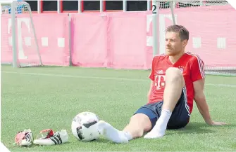  ??  ?? Xabi Alonso aprendió el alemán durante su etapa como jugador del Bayern. /