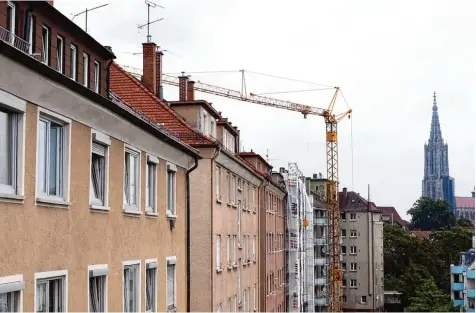  ?? Foto: Alexander Kaya ?? In Ulm werde es schon bald mehr potenziell­e Familienwo­hnungen geben als Nachfrage danach besteht, so die Annahme des Stuttgarte­r Geografen Stefan Flaig. Dafür werde es an Wohnraum für andere Bevölkerun­gsgruppen fehlen.