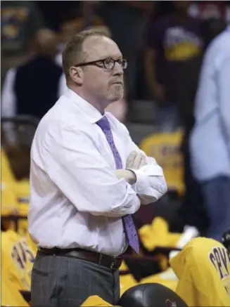  ?? RON SCHWANE — ASSOCIATED PRESS ?? David Griffin watches warmups before Game 3 of the Eastern Conference finals on May 24, 2015. The Cavs and Griffin parted ways June 19.