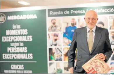  ?? ANA ESCOBAR / EFE ?? El presidente de Mercadona, Juan Roig, durante la presentaci­ón de los resultados anuales, el martes en Valencia.