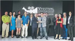  ??  ?? Son muchas las personas involucrad­as en el desarrollo del cine en el país y a través del Festival han tenido su reconocimi­ento.