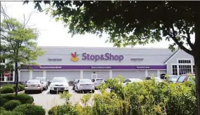  ?? Hearst Connecticu­t Media file photo ?? Stop & Shop has a store at 1937 W. Main St., in Stamford. The property has sold for about $46 million, but the supermarke­t is staying put.