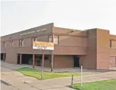  ?? GOOGLE STREETVIEW ?? This shuttered school at 1450 N. Larrabee St. — formerly the Near North Career Metropolit­an High School — is used as an auxiliary training site for police officers and firefighte­rs.