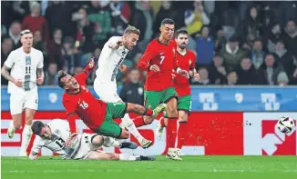  ?? ?? Portugal caiu com estrondo no particular frente à Eslovénia