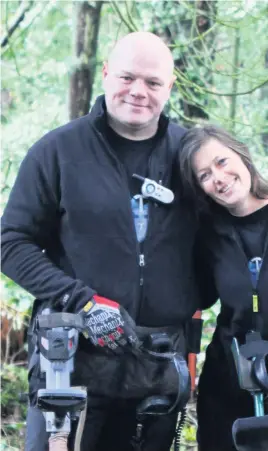  ??  ?? Court threat Treasure hunters Derek McLennan and wife Sharon