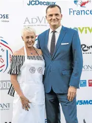  ??  ?? CULTURAL EXCHANGE: Bay-based jewellery designer Jenni Gault rubs shoulders with French ambassador to South Africa Christophe Farnaud at the Pretoria launch of Goût de France/Good France 2019