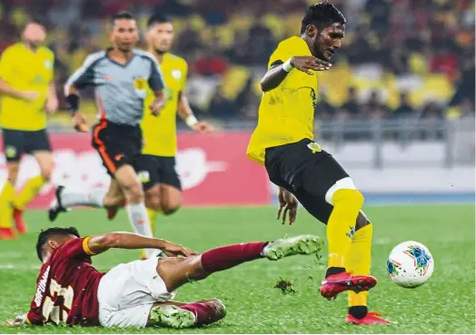  ??  ?? Hard worker: J. Partiban (right) returned from an injury and steered Perak to winning ways in the Super League.