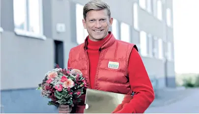  ?? Bild: Vårgårda kommun ?? Jesper Blomqvist delade ut vinsterna i Vårgårda.