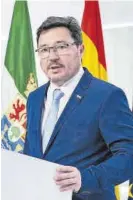  ?? ?? El consejero Guillermo Santamaría.