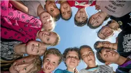  ?? PHOTO: ANDY JACKSON/STUFF ?? Tikorangi school has seven sets of twins, clockwise from bottom left Zoe & Charlotte Armfield, 6, Lacy & Chase Foreman, 7, Dannii & Kowan BroughtonH­arold, 9, Kurtis & Kasey Gooch,
11, Fern & Fergus Abbott, 6, Olivia & Grace Ririkore,
7, Grace & Layla...