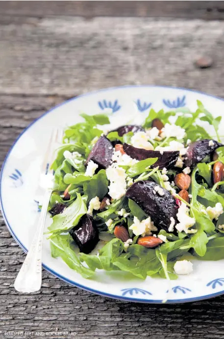  ??  ?? ROASTED BEET AND ROCKET SALAD