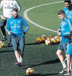  ?? FOTO: EFE ?? Benzema apunta a que no jugará este mediodía ante el Girona en el Bernabéu