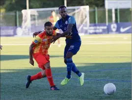  ??  ?? Pas de match aujourd’hui pour Ako et les Grassois : quatre cas positifs ont été détectés dans l’effectif du RCG. (Photo Sébastien Botella)