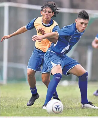  ??  ?? EL VIAJE. La selección sub-20 cerró ayer sus entrenamie­ntos de cara al premundial. Viaja hoy.