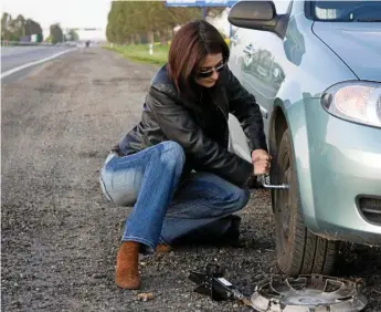  ?? Photo: Zavgorodny Sergiy ?? TOO LATE: Do a check on your car before you get into this mess. Checks should include lights and blinkers, according to this letter writer.