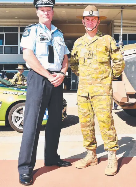  ?? TEAMING UP: Chief Superinten­dent Kev Guteridge with Brigadier Chris Field. Picture: FIONA HARDING ??