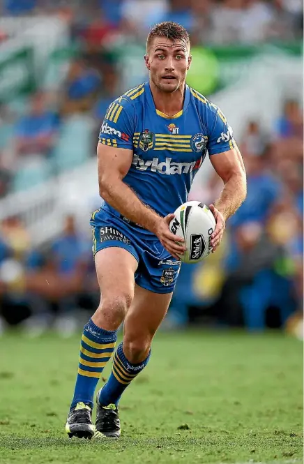  ??  ?? Kieran Foran may not find it easy to join the Warriors.