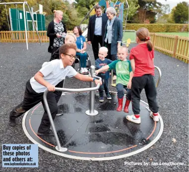  ?? Pictures by: Ian Longthorne. ?? Buy copies of these photos and others at:
www.baylismedi­aphotos.co.uk
Youngsters try out the new facilities in Holyport. Ref:134996-18