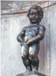  ?? FOTO: SZ-ARCHIV ?? War er es? Das „Manneken Pis“in Brüssel? Oder aus was bestand die Flüssigkei­t in den Schuhen des Schiedsric­hters der Partie Neufra Laiz? Eklig war’s und zu verurteile­n ist’s auf alle Fälle.