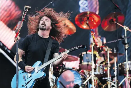  ?? JEAN LEVAC ?? Foo Fighters singer-guitarist Dave Grohl and his band make their Bluesfest debut in their first Ottawa show in a decade.