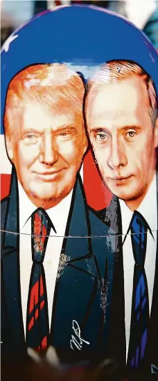  ?? Foto: ČTK ?? Putinova loutka. Opravdu? Celou dobu vyšetřován­í byl Donald Trump doma popisován jako maňásek ruského prezidenta, přestože vůči Rusku zaujal nejtvrdší pozici za celá desetiletí.